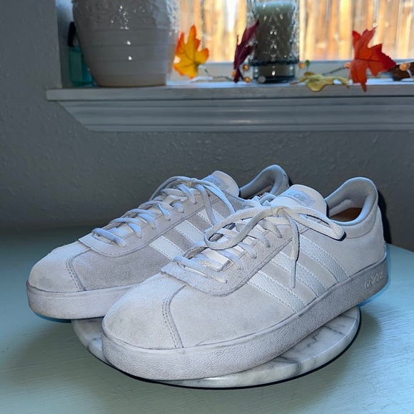 adidas Shoes - Adidas Shoes !! Size 10